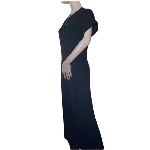 Banana Republic Women's Poplin Short Sleeve Cropped Jumpsuit Size 4 Navy - Picture 3 of 7